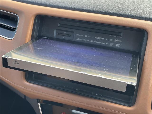 ヴェゼル ハイブリッドＺ・ホンダセンシング　ワンオーナー　純正８インチナビ　フルセグＴＶ　バックモニター　衝突軽減　シートヒーター　レーダークルーズコントロール　アイドリングストップ　ハーフレザー　スマートキー　ＥＴＣ　ＬＥＤライト（5枚目）