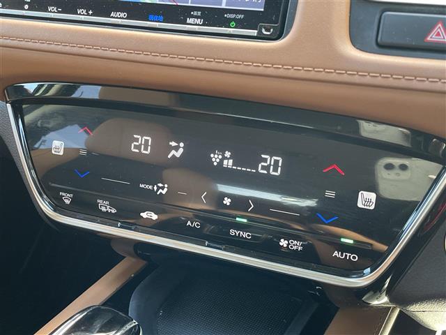 ヴェゼル ハイブリッドＺ・ホンダセンシング　ワンオーナー　純正８インチナビ　フルセグＴＶ　バックモニター　衝突軽減　シートヒーター　レーダークルーズコントロール　アイドリングストップ　ハーフレザー　スマートキー　ＥＴＣ　ＬＥＤライト（8枚目）