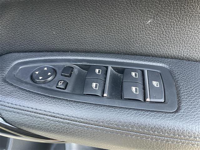 １シリーズ １１８ｉ　Ｍスポーツ　エディションシャドー　純正ナビ　ＥｄｉｔｉｏｎＳｈａｄｏｗ　ＢＭＷコネクテッドドライブ　前後ドライブレコーダー　ＬＥＤヘッドライト　バックカメラ　純正１８インチアルミホイール　ミラー内蔵型ＥＴＣ　パワーシート（21枚目）