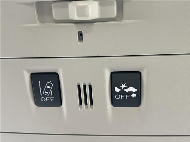 インプレッサスポーツ 2.0iアイサイト 純正ナビ レーダークルーズコントロール 衝突軽減ブレーキー レーンキープアシスト 横滑り防止装置 バックカメラ パドルシフト アイドリングストップ ハロゲンヘッドライト 純正フロアマット ETC(8枚目)