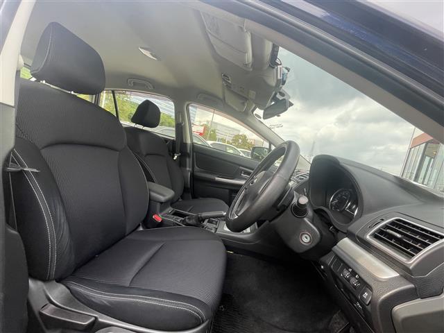 インプレッサスポーツ 2.0iアイサイト 純正ナビ レーダークルーズコントロール 衝突軽減ブレーキー レーンキープアシスト 横滑り防止装置 バックカメラ パドルシフト アイドリングストップ ハロゲンヘッドライト 純正フロアマット ETC(12枚目)