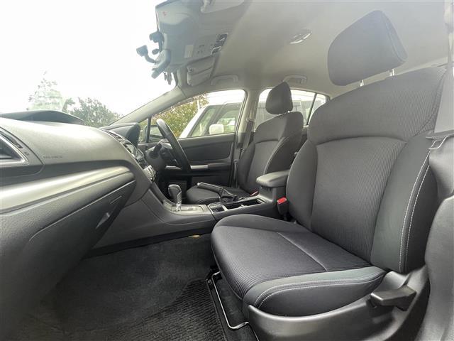 インプレッサスポーツ 2.0iアイサイト 純正ナビ レーダークルーズコントロール 衝突軽減ブレーキー レーンキープアシスト 横滑り防止装置 バックカメラ パドルシフト アイドリングストップ ハロゲンヘッドライト 純正フロアマット ETC(19枚目)