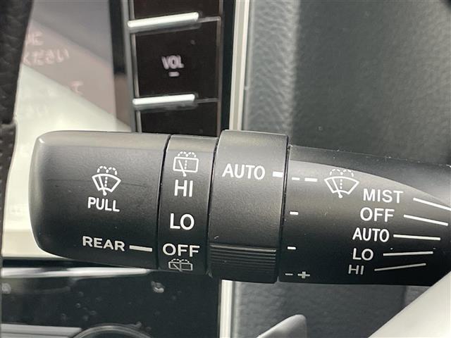 インプレッサスポーツ 2.0iアイサイト 純正ナビ レーダークルーズコントロール 衝突軽減ブレーキー レーンキープアシスト 横滑り防止装置 バックカメラ パドルシフト アイドリングストップ ハロゲンヘッドライト 純正フロアマット ETC(24枚目)