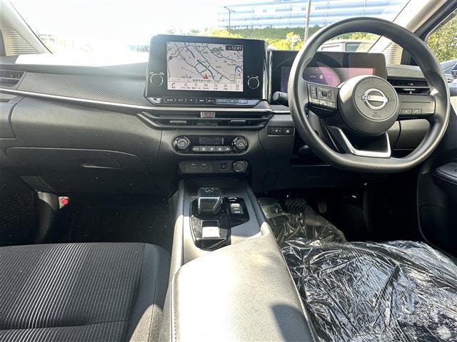 ノート X 純正ナビ エマージェンシーブレーキー ハイビームアシスト レーンアシスト 横滑り防止装置 BSM スマートルームミラー 置くだけ充電 SOSコール オートホールド コーナーセンサー ドラレコ ETC(2枚目)