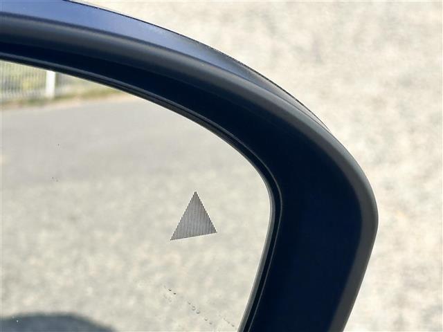 ノート X 純正ナビ エマージェンシーブレーキー ハイビームアシスト レーンアシスト 横滑り防止装置 BSM スマートルームミラー 置くだけ充電 SOSコール オートホールド コーナーセンサー ドラレコ ETC(7枚目)