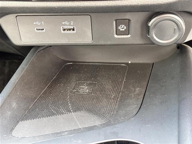 ノート X 純正ナビ エマージェンシーブレーキー ハイビームアシスト レーンアシスト 横滑り防止装置 BSM スマートルームミラー 置くだけ充電 SOSコール オートホールド コーナーセンサー ドラレコ ETC(10枚目)