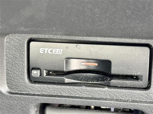 ノート X 純正ナビ エマージェンシーブレーキー ハイビームアシスト レーンアシスト 横滑り防止装置 BSM スマートルームミラー 置くだけ充電 SOSコール オートホールド コーナーセンサー ドラレコ ETC(11枚目)