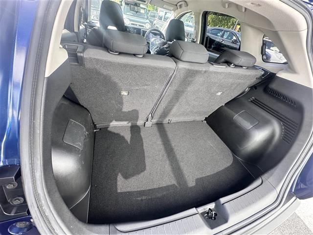 ノート X 純正ナビ エマージェンシーブレーキー ハイビームアシスト レーンアシスト 横滑り防止装置 BSM スマートルームミラー 置くだけ充電 SOSコール オートホールド コーナーセンサー ドラレコ ETC(16枚目)