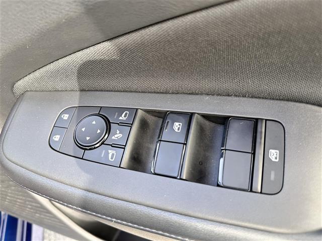 ノート X 純正ナビ エマージェンシーブレーキー ハイビームアシスト レーンアシスト 横滑り防止装置 BSM スマートルームミラー 置くだけ充電 SOSコール オートホールド コーナーセンサー ドラレコ ETC(27枚目)