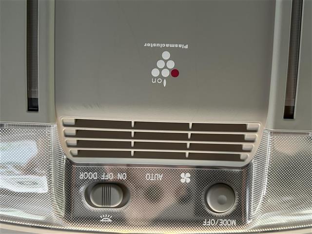 HS HS250h 純正ナビ クルーズコントロール レーンアシスト プリクラ 横滑り防止装置 クリアランスソナー ポールセンサー 三眼LEDヘッドライト パワーシート 緊急通報ボタン デュアルカメラシステム ETC(16枚目)