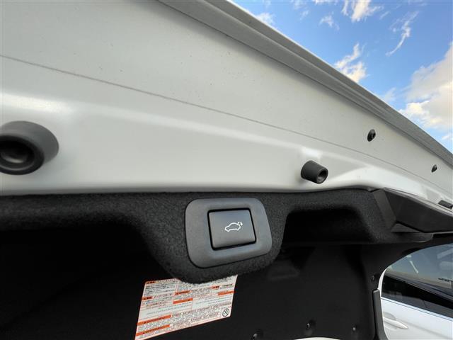 クラウンクロスオーバー Gアドバンスド・レザーパッケージ 純正ナビ ACC プリクラ レーンアシスト クリアランスソナー BSM エアシートヒーター SOSコール パノラマミックビューモニター フロントガラスデフロスター HUD ドラレコ ETC2.0(33枚目)