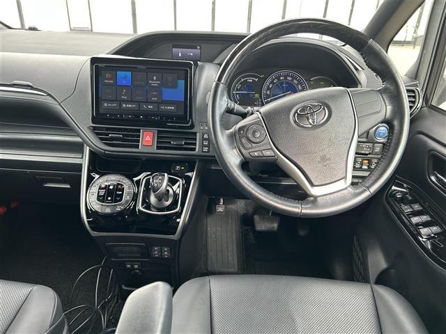 エスクァイア ハイブリッドGi 社外ナビ バックカメラ クルコン プリクラ PKSB クリアランスソナー 両側パワスラ トラクションコントロール レーンキープアシスト オートマチックハイビーム シートヒーター ドラレコ ETC(2枚目)