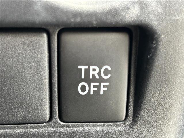 エスクァイア ハイブリッドGi 社外ナビ バックカメラ クルコン プリクラ PKSB クリアランスソナー 両側パワスラ トラクションコントロール レーンキープアシスト オートマチックハイビーム シートヒーター ドラレコ ETC(9枚目)