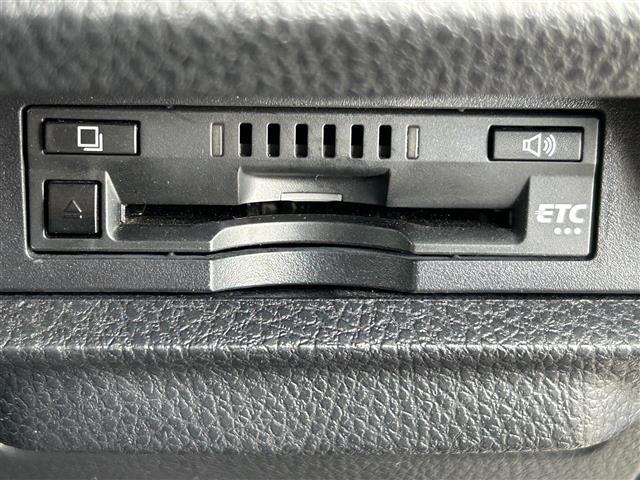 エスクァイア ハイブリッドGi 社外ナビ バックカメラ クルコン プリクラ PKSB クリアランスソナー 両側パワスラ トラクションコントロール レーンキープアシスト オートマチックハイビーム シートヒーター ドラレコ ETC(10枚目)