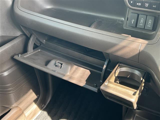 N-BOX L ホンダセンシング 純正ナビ フルセグTV/CD/DVD/Bluetooth/MSV バックカメラ 両側電動パワースライドドア 追従型クルーズコントロール オートビークルホールド シートヒーター(23枚目)