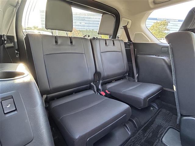 ランドクルーザープラド TX Lパッケージ マットブラックエディション 4WD サンルーフ ルーフレール パノラミックビューモニター クルーズコントロール クリアランスソナー ロードサインアシスト ビルトインETC パワーシート シートヒーター シートベンチレーション(18枚目)