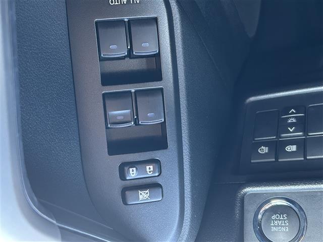 ランドクルーザープラド TX Lパッケージ マットブラックエディション 4WD サンルーフ ルーフレール パノラミックビューモニター クルーズコントロール クリアランスソナー ロードサインアシスト ビルトインETC パワーシート シートヒーター シートベンチレーション(27枚目)