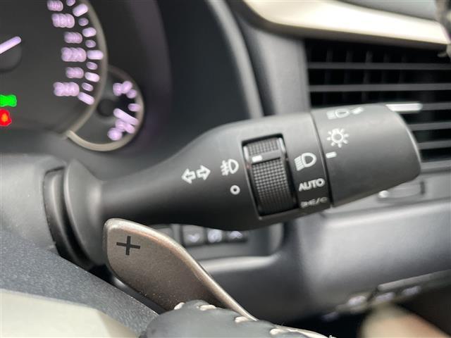 RX RX300 バージョンL 純正ナビ ACC プリクラ レーントレーシングアシスト オートマチックハイビーム 合皮シート パワーシート エアシートヒーター HUD BSM SOSコール オートホールド ドラレコ ETC2.0(12枚目)