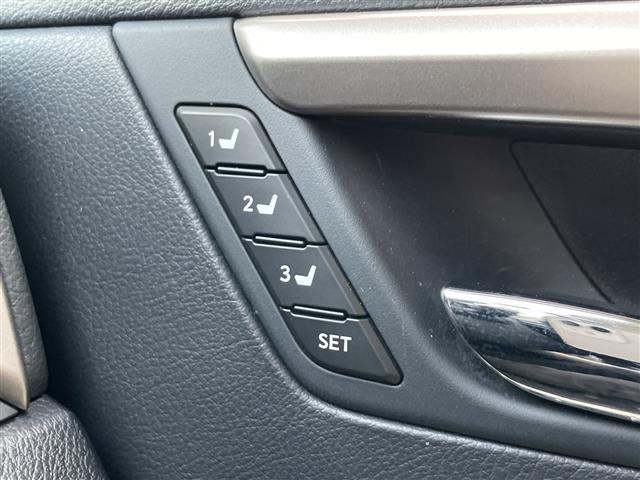 RX RX300 バージョンL 純正ナビ ACC プリクラ レーントレーシングアシスト オートマチックハイビーム 合皮シート パワーシート エアシートヒーター HUD BSM SOSコール オートホールド ドラレコ ETC2.0(19枚目)