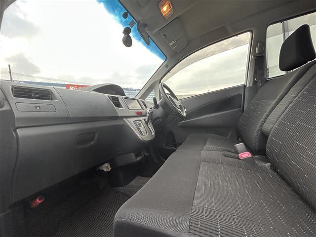 ムーヴ カスタム Xリミテッド 純正ナビ アイドリングストップ バックカメラ ベンチシート フルフラット 純正フロアマット 純正アルミホイール キセノンヘッドライト フォグランプ 横滑り防止装置 スマートキー プッシュスタート(21枚目)