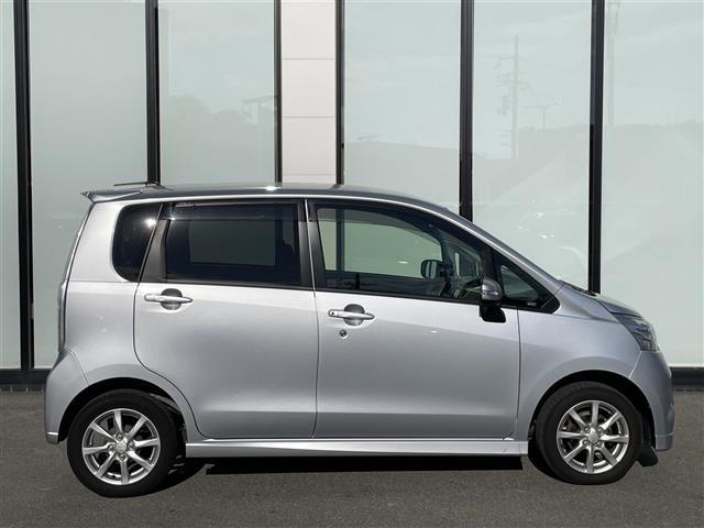 ムーヴ カスタム Xリミテッド 純正ナビ アイドリングストップ バックカメラ ベンチシート フルフラット 純正フロアマット 純正アルミホイール キセノンヘッドライト フォグランプ 横滑り防止装置 スマートキー プッシュスタート(35枚目)