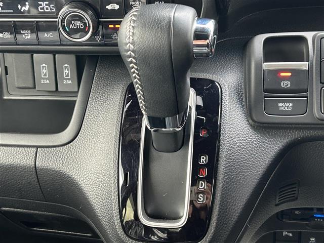 Ｎ－ＢＯＸカスタム ＥＸターボ　社外９インチナビ　バックカメラ　ＥＴＣ　前後ドライブレコーダー　両側パワースライドドア　ワンオーナー　ターボ　シートヒーター　パドルシフト　後コーナーセンサー　純正フロアマット　ＬＥＤヘッド（19枚目）