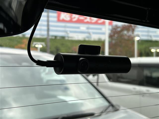 Ｎ－ＢＯＸカスタム ＥＸターボ　社外９インチナビ　バックカメラ　ＥＴＣ　前後ドライブレコーダー　両側パワースライドドア　ワンオーナー　ターボ　シートヒーター　パドルシフト　後コーナーセンサー　純正フロアマット　ＬＥＤヘッド（26枚目）