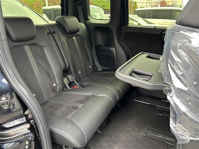 Ｎ－ＢＯＸカスタム ＥＸターボ　社外９インチナビ　バックカメラ　ＥＴＣ　前後ドライブレコーダー　両側パワースライドドア　ワンオーナー　ターボ　シートヒーター　パドルシフト　後コーナーセンサー　純正フロアマット　ＬＥＤヘッド（32枚目）