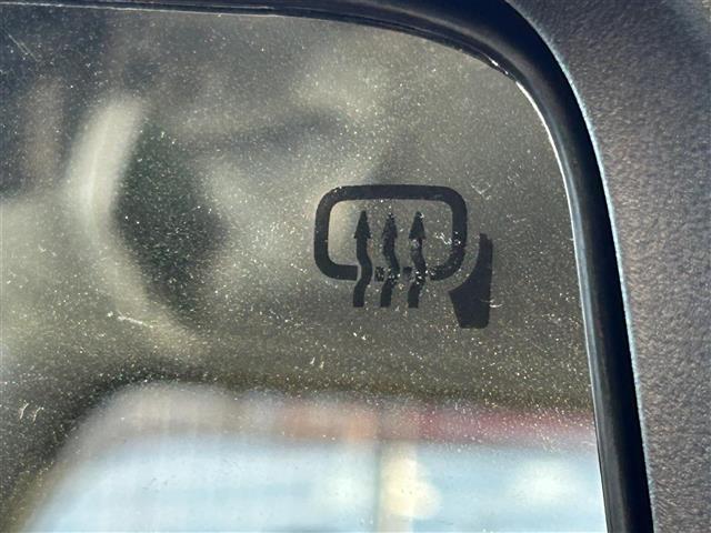 ジムニーノマド ＦＣ　デュアルカメラブレーキーサポート　ＡＣＣ　後退時ブレーキサポート　レーンアシスト　ダウンヒルアシストコントロール　ハイビームアシスト　ＬＥＤヘッドライト　ヘッドライトウォッシャー　シートヒーター（17枚目）