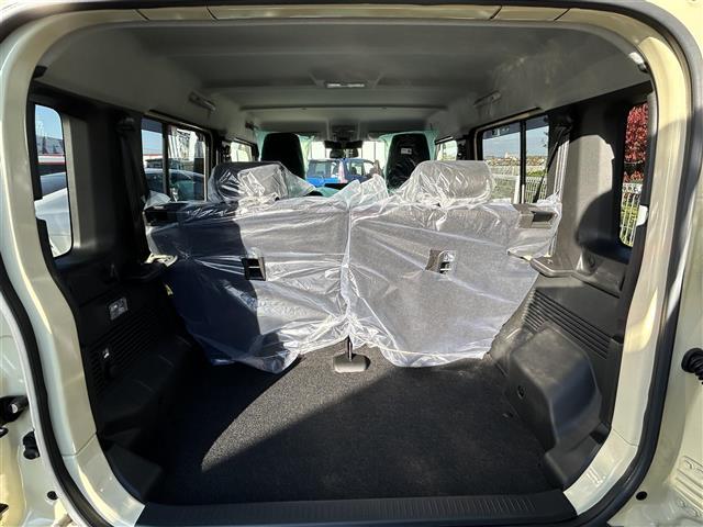 ジムニーノマド ＦＣ　デュアルカメラブレーキーサポート　ＡＣＣ　後退時ブレーキサポート　レーンアシスト　ダウンヒルアシストコントロール　ハイビームアシスト　ＬＥＤヘッドライト　ヘッドライトウォッシャー　シートヒーター（29枚目）