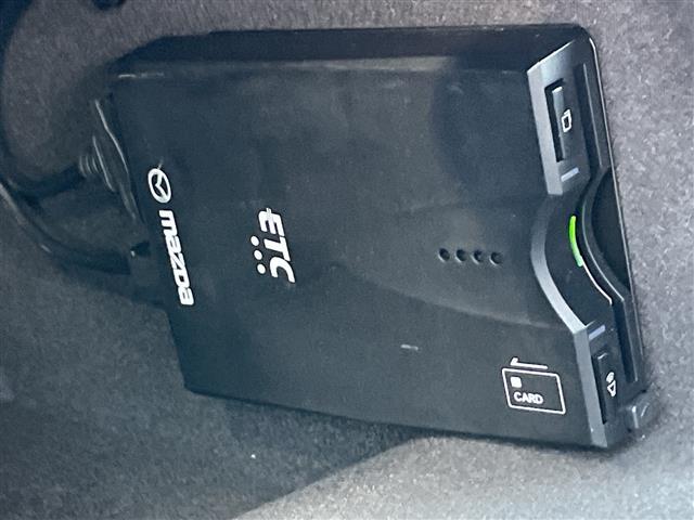 ＣＸ－８ ＸＤ　Ｌパッケージ　ｉ－ＡＣＴＩＶＳＥＮＳＥ　純正ナビ　フルセグＴＶ／ＣＤ／ＤＶＤ／Ｂｌｕｅｔｏｏｔｈ／ＵＳＢ　全方位カメラ　ＭＴモード付ＡＴ　追従型クルーズコントロール　ＢＳＭ　フリップダウンモニター　温冷シート（13枚目）