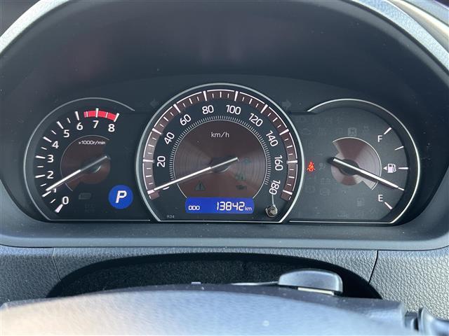 エスクァイア Ｇｉ　プレミアムパッケージ　純正ナビ　バックカメラ　クルーズコントロール　プリクラッシュセーフティー　レーンキープアシスト　オートマチックハイビーム　ハーフレザーシート　シートヒーター　アイスト　両側パワースライドドア　ＥＴＣ（8枚目）