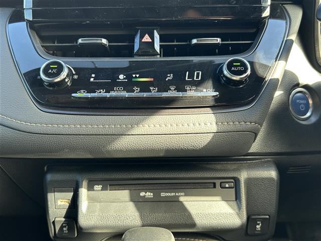 カローラツーリング ハイブリッド　ダブルバイビー　純正ナビ　バックカメラ　アダプティクブクルーズコントロール　レーンアシスト　クリアランスソナー　横滑り防止装置　シートヒーター　ＢＳＭ　ＨＵＤ　オートホールド　ステアリングヒータ　ドラレコ　ＥＴＣ（13枚目）