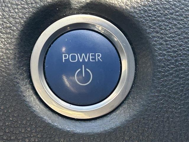 カローラツーリング ハイブリッド　ダブルバイビー　純正ナビ　バックカメラ　アダプティクブクルーズコントロール　レーンアシスト　クリアランスソナー　横滑り防止装置　シートヒーター　ＢＳＭ　ＨＵＤ　オートホールド　ステアリングヒータ　ドラレコ　ＥＴＣ（15枚目）