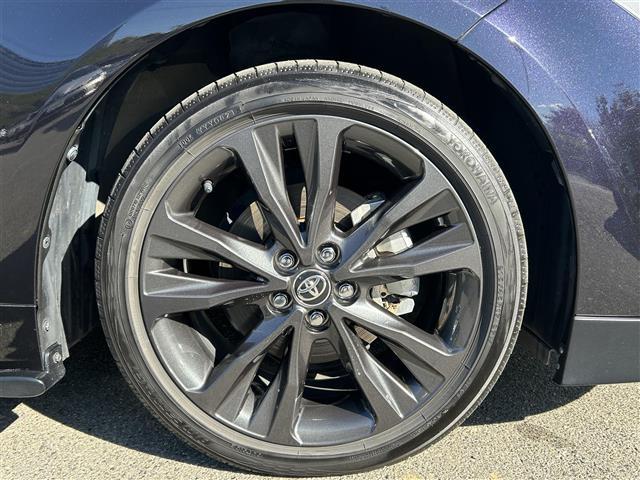 カローラツーリング ハイブリッド　ダブルバイビー　純正ナビ　バックカメラ　アダプティクブクルーズコントロール　レーンアシスト　クリアランスソナー　横滑り防止装置　シートヒーター　ＢＳＭ　ＨＵＤ　オートホールド　ステアリングヒータ　ドラレコ　ＥＴＣ（41枚目）