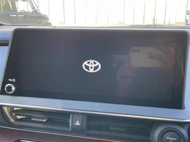 プリウス Ｚ　純正ナビ　全方位カメラ　ＡＣＣ　レーンアシスト　クリアランスソナー　プリクラ　ブレーキーホールド　１００Ｖ充電　エアシートヒーター　パワーシートメモリー機能付き　ＢＳＭ　パワーバックドア　ＥＴＣ２．０（2枚目）