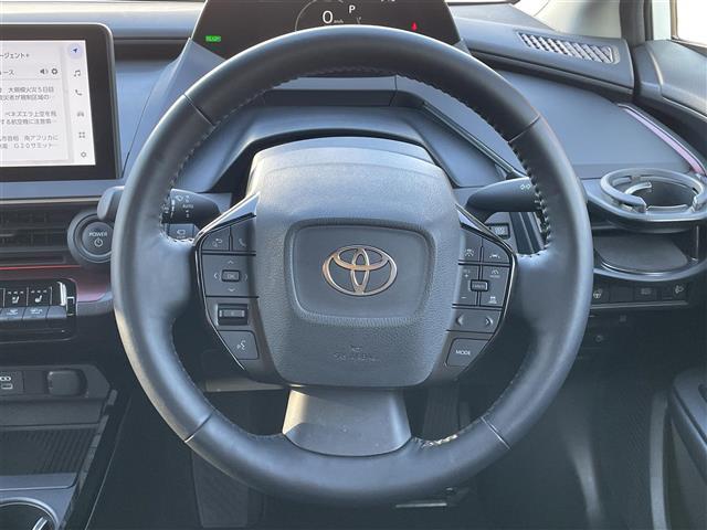 プリウス Ｚ　純正ナビ　全方位カメラ　ＡＣＣ　レーンアシスト　クリアランスソナー　プリクラ　ブレーキーホールド　１００Ｖ充電　エアシートヒーター　パワーシートメモリー機能付き　ＢＳＭ　パワーバックドア　ＥＴＣ２．０（8枚目）