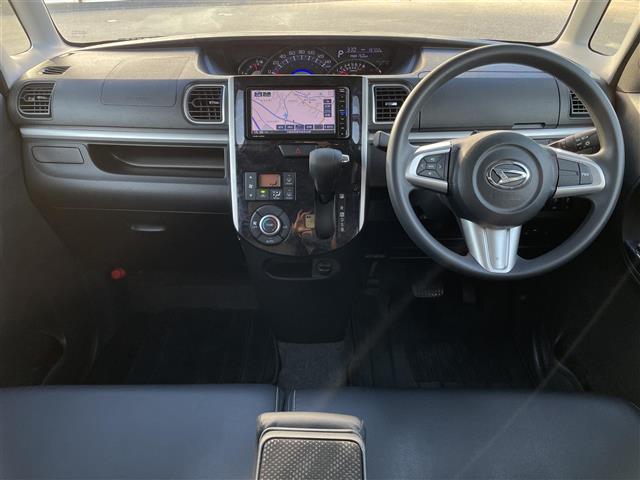 タント カスタムＸ　トップエディションＳＡＩＩＩ　純正ナビ　バックカメラ　衝突回避支援ブレーキー　片側パワースライドドア　ＬＥＤヘッドライト　フォグランプ　オートマチックハイビーム　アイドリングストップ　シートヒーター　ベンチシート　純正ＡＷ　ＥＴＣ（7枚目）