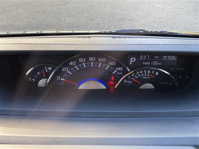 タント カスタムＸ　トップエディションＳＡＩＩＩ　純正ナビ　バックカメラ　衝突回避支援ブレーキー　片側パワースライドドア　ＬＥＤヘッドライト　フォグランプ　オートマチックハイビーム　アイドリングストップ　シートヒーター　ベンチシート　純正ＡＷ　ＥＴＣ（8枚目）