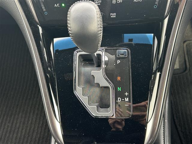 ハリアー プレミアム スタイルノアール 純正9インチナビ トヨタセーフティセンス バックカメラ 前後ドライブレコーダー パワーシート パワーバックドア ETC LEDヘッド・フォグ 純正18インチAW 純正フロアマット コーナーセンサー(15枚目)