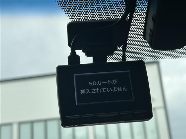 ハリアー プレミアム スタイルノアール 純正9インチナビ トヨタセーフティセンス バックカメラ 前後ドライブレコーダー パワーシート パワーバックドア ETC LEDヘッド・フォグ 純正18インチAW 純正フロアマット コーナーセンサー(21枚目)