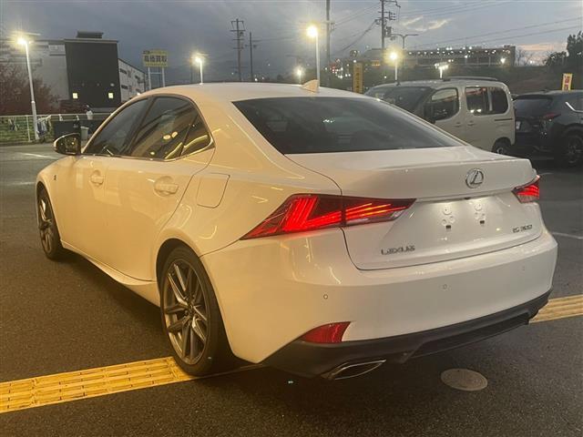 IS IS300 Fスポーツ(2枚目)