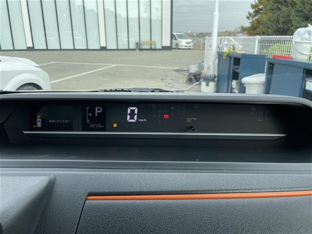 タント ファンクロスターボ　社外ナビ　全方位カメラ　両側パワースライドドア　シートヒーター　ルーフレール　純正フロアマット　コーナーセンサー　純正１５インチＡＷ　ブレーキホールド　電子パーキング　スペアキー　保証書・取説　ＬＥＤ（10枚目）