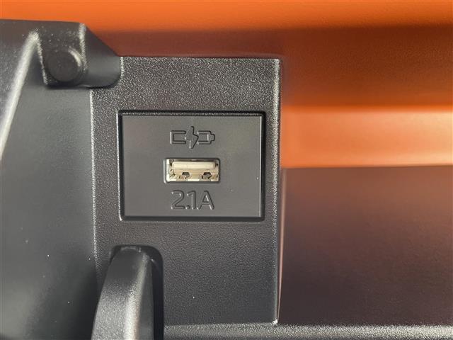 タント ファンクロスターボ　社外ナビ　全方位カメラ　両側パワースライドドア　シートヒーター　ルーフレール　純正フロアマット　コーナーセンサー　純正１５インチＡＷ　ブレーキホールド　電子パーキング　スペアキー　保証書・取説　ＬＥＤ（25枚目）