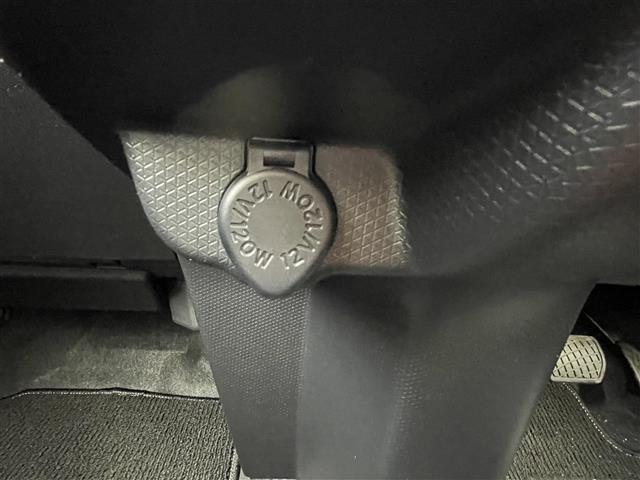 タント ファンクロスターボ　社外ナビ　全方位カメラ　両側パワースライドドア　シートヒーター　ルーフレール　純正フロアマット　コーナーセンサー　純正１５インチＡＷ　ブレーキホールド　電子パーキング　スペアキー　保証書・取説　ＬＥＤ（28枚目）