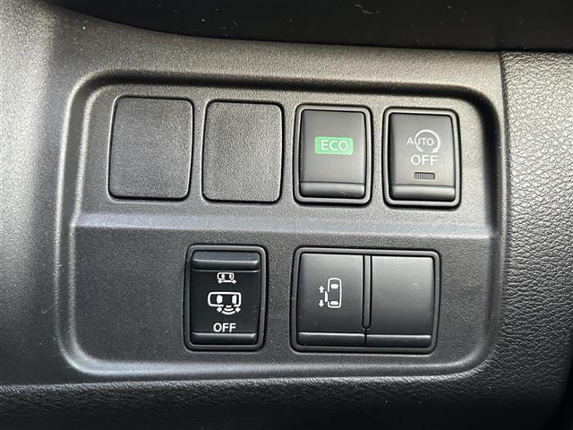 セレナ ハイウェイスター 純正8インチナビ バックカメラ 前後ドライブレコーダー 10,6インチフリップダウンモニター TVキャンセラー 片側パワースライドドア コーナーセンサー 純正16インチAW LEDヘッド・フォグ(7枚目)