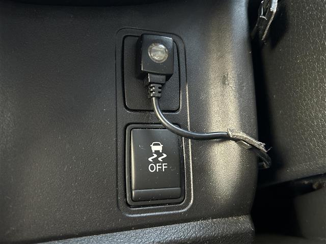 セレナ ハイウェイスター 純正8インチナビ バックカメラ 前後ドライブレコーダー 10,6インチフリップダウンモニター TVキャンセラー 片側パワースライドドア コーナーセンサー 純正16インチAW LEDヘッド・フォグ(8枚目)