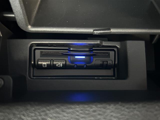 セレナ ハイウェイスター 純正8インチナビ バックカメラ 前後ドライブレコーダー 10,6インチフリップダウンモニター TVキャンセラー 片側パワースライドドア コーナーセンサー 純正16インチAW LEDヘッド・フォグ(12枚目)