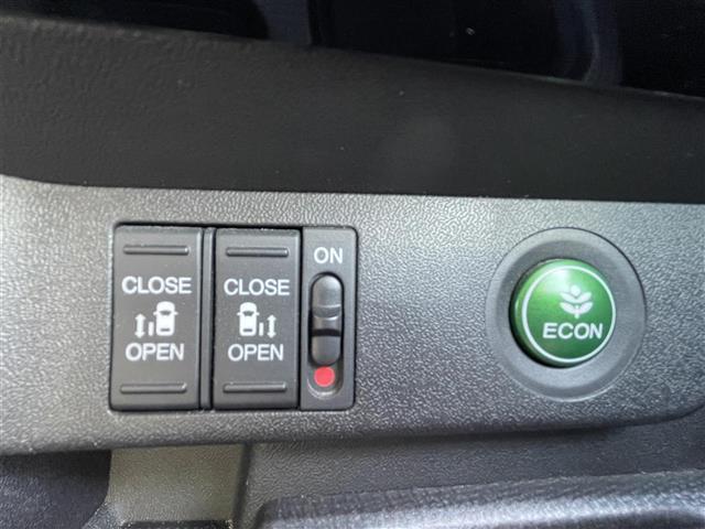 ステップワゴンスパーダ スパーダ　ホンダセンシング　ホンダセンシング　純正９インチナビ　両側パワースライドドア　バックカメラ　前ドライブレコーダー　ＥＴＣ　純正フロアマット　コーナーセンサー　ＬＥＤヘッド・フォグ　スペアキー　追従型クルーズコントロール（20枚目）