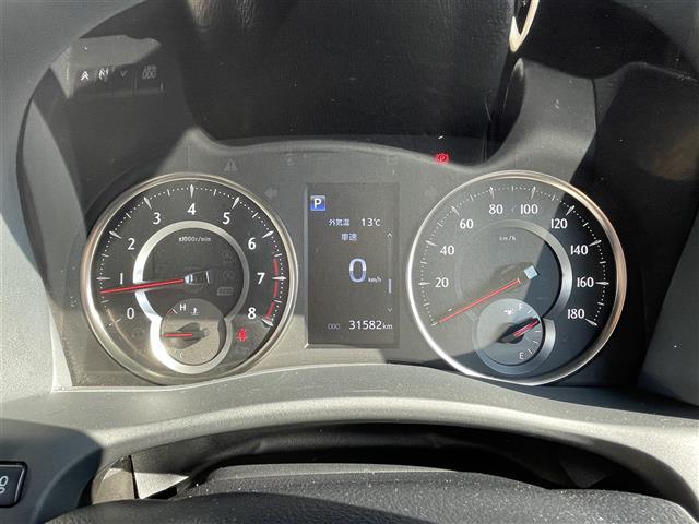 ヴェルファイア ２．５　ゴールデンアイズＩＩＩ　純正９インチディスプレイオーディオナビ　バックカメラ　両側パワースライドドア　ツインムーンルーフ　デジタルインナーミラー　ＢＳＭ　パワーバックドア　３眼ＬＥＤヘッド　シーケンシャルターンランプ　ＥＴＣ（7枚目）